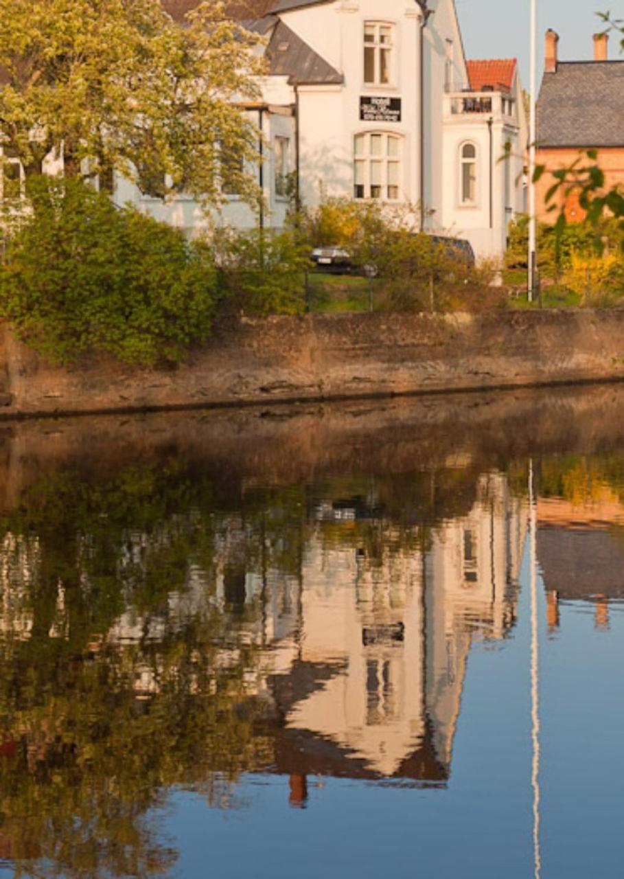 Hotell Villa Roenne Ängelholm Екстериор снимка